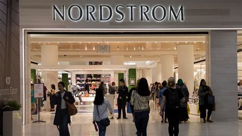 Last day to shop at Nordstrom stores in Canada